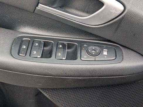Used 2025 Hyundai Sonata SEL FWD image 25