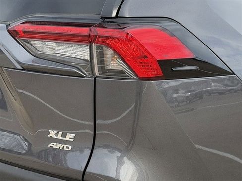 Used 2025 Toyota RAV4 XLE image 7