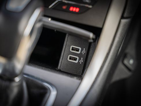 Certified 2017 Ford Edge SEL w/ Equipment Group 201A image 29