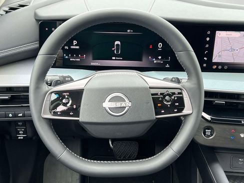 Used 2025 Nissan Murano SL AWD/4WD image 15