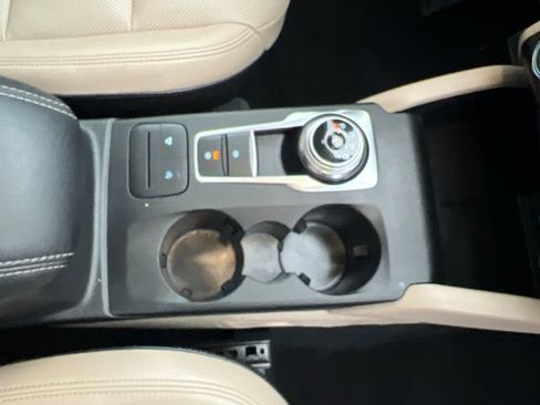 Used 2020 Ford Escape SEL AWD/4WD image 25