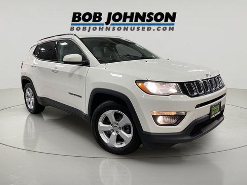 Used 2021 Jeep Compass Latitude w/ Sun and Sound Group FWD image 1