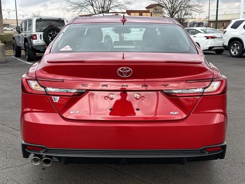 Used 2025 Toyota Camry SE w/ Multimedia Upgrade Package image 19