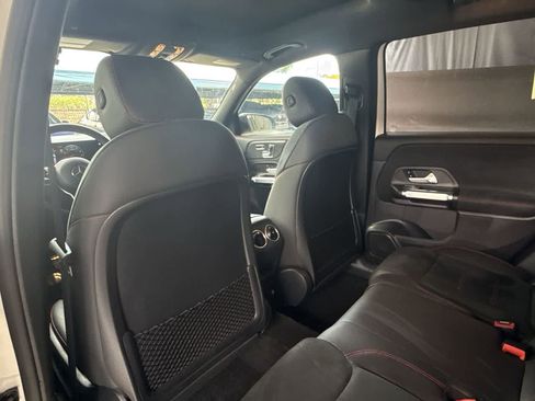 Used 2023 Mercedes-Benz GLB 250 image 23