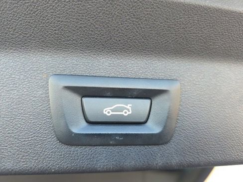 Used 2019 BMW X3 sDrive30i w/ Driving Assistance Package image 12