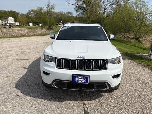 Used 2020 Jeep Grand Cherokee Limited AWD/4WD image 3