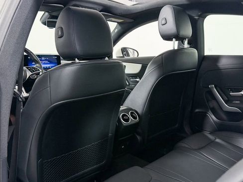 Used 2025 Mercedes-Benz CLA 250 4MATIC image 41