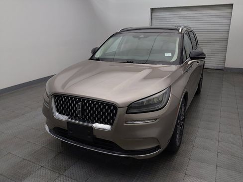 Used 2020 Lincoln Corsair Reserve w/ Appearance Package image 14