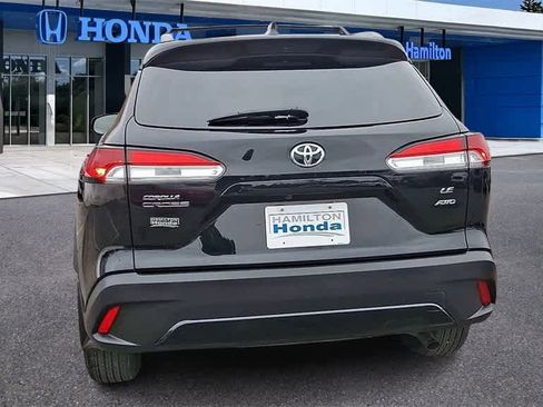 Used 2022 Toyota Corolla Cross LE image 7