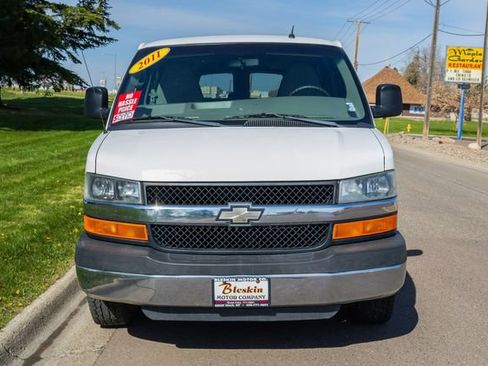 Used 2011 Chevrolet Express 3500 LT w/ LT Preferred Equipment Group RWD image 2