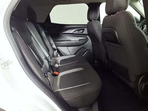 Used 2024 Chevrolet TrailBlazer LS w/ LS Convenience Package FWD image 11