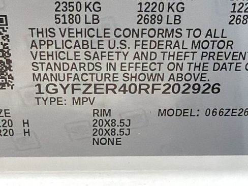 Used 2024 Cadillac XT4 Sport FWD image 34