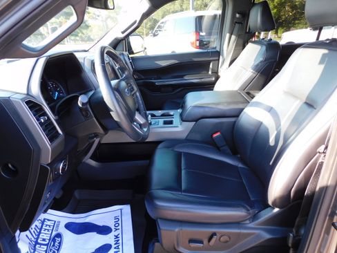 Used 2021 Ford Expedition XLT image 10