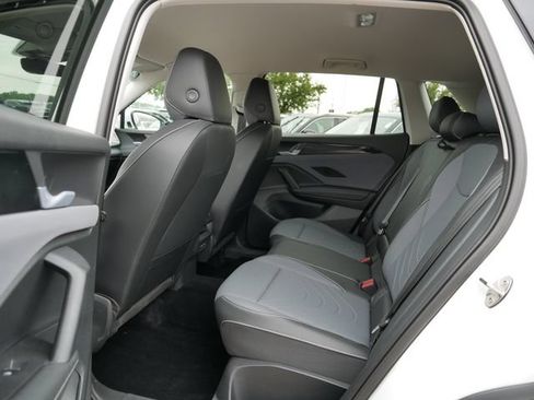 Certified 2026 Volkswagen Tiguan SE AWD/4WD image 17