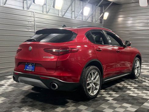 Used 2018 Alfa Romeo Stelvio Ti Sport image 5