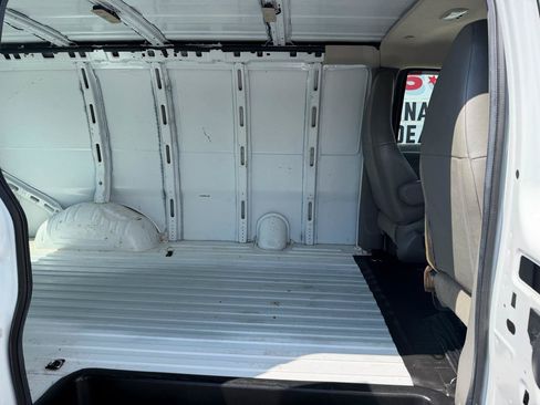 Used 2022 Chevrolet Express 2500 w/ Driver Convenience Package RWD image 25