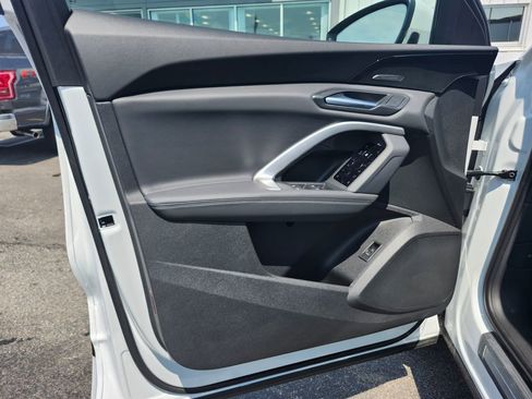 New 2025 Audi Q5 Premium Plus image 13