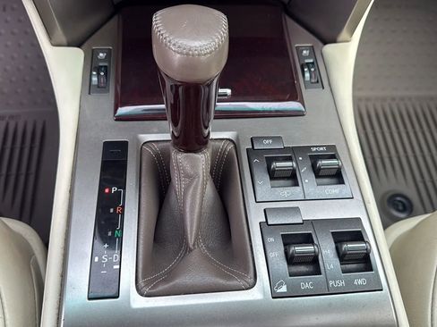 Used 2015 Lexus GX 460 Luxury image 35