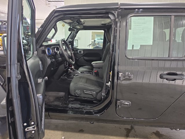 Used 2021 Jeep Gladiator Sport AWD/4WD image 22