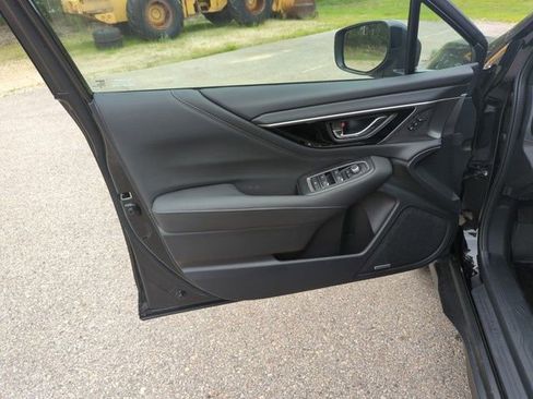 Used 2025 Subaru Outback Limited XT image 14