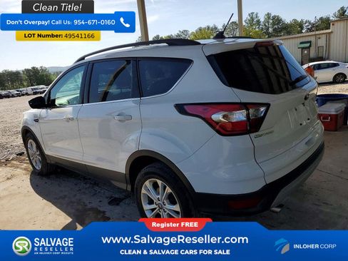 Used 2018 Ford Escape SE w/ SE Sync 3 Package FWD image 3
