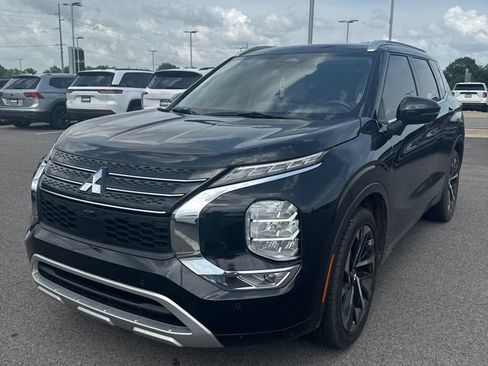 Used 2024 Mitsubishi Outlander SEL FWD image 3