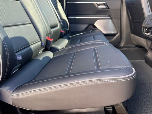 New 2025 GMC Sierra EV Denali image 16