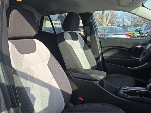 Used 2024 Chevrolet Trax LS image 13