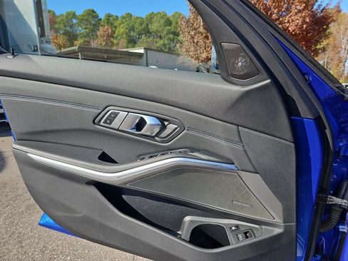 Used 2021 BMW 330e w/ Executive Package image 29