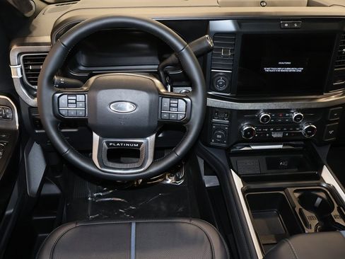 New 2025 Ford F350 Platinum w/ FX4 Off-Road Package image 19