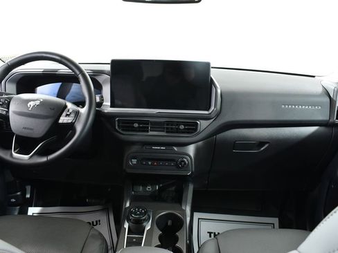 Used 2025 Ford Bronco Sport Badlands image 7