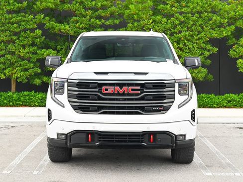 Used 2024 GMC Sierra 1500 AT4 w/ Technology Package AWD/4WD image 2