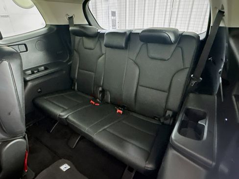 Used 2025 Kia Telluride S FWD image 30