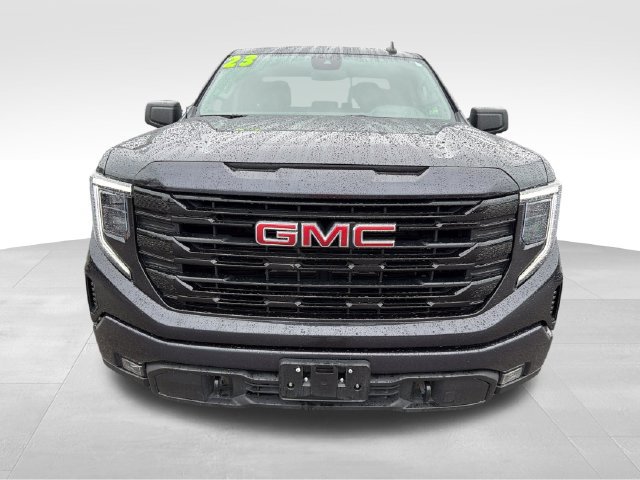 Used 2023 GMC Sierra 1500 Elevation AWD/4WD image 2