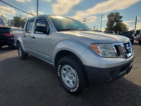 Used 2015 Nissan Frontier S image 8