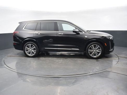 Used 2024 Cadillac XT6 Premium Luxury w/ Technology Package image 7