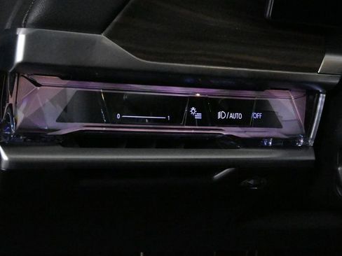 New 2025 BMW 740i xDrive image 27