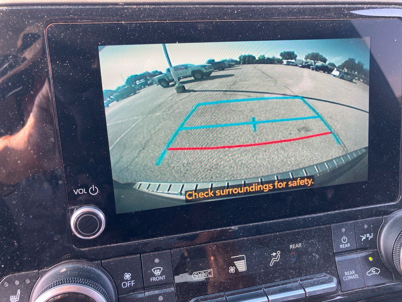 Used 2023 Toyota Highlander XLE FWD image 10