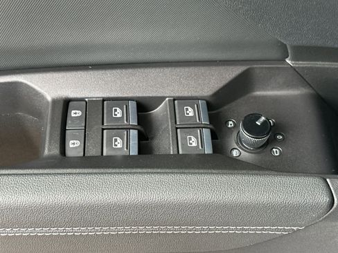 Used 2023 Audi Q4 e-tron Premium Plus w/ Premium Plus AWD/4WD image 13