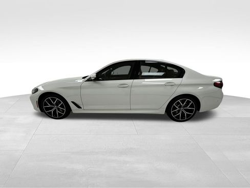 Used 2022 BMW 530i xDrive w/ M Sport Package image 4