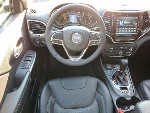 Certified 2022 Jeep Cherokee Limited AWD/4WD image 12