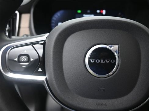 Used 2026 Volvo XC90 B6 Plus w/ Protection Package Premier image 8