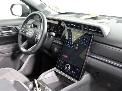 Used 2025 GMC Terrain Elevation image 14