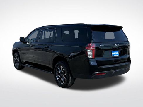 Used 2021 Chevrolet Suburban Z71 w/ Rear Media and Nav Package AWD/4WD image 8