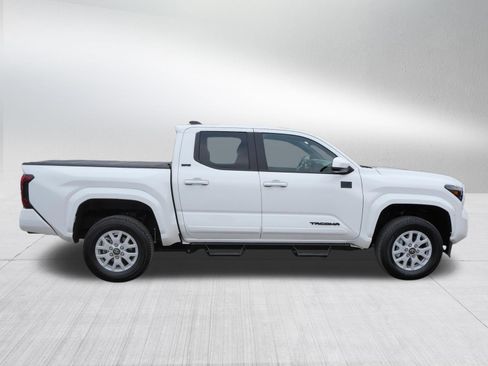 Certified 2024 Toyota Tacoma SR5 image 9