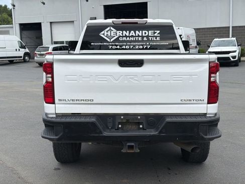 Used 2024 Chevrolet Silverado 2500 Custom w/ Custom Value Package AWD/4WD image 4