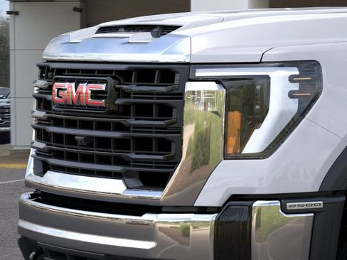 New 2026 GMC Sierra 2500 Pro w/ Convenience Package AWD/4WD image 13