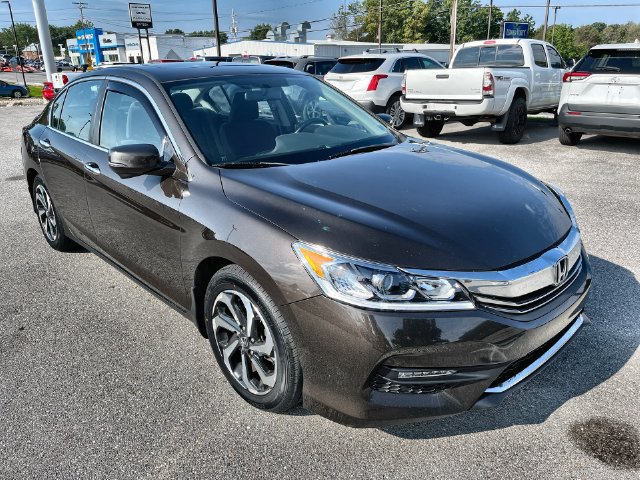 Used 2016 Honda Accord EX image 18