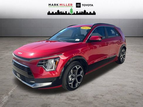 Used 2023 Kia Niro EX Touring FWD image 1