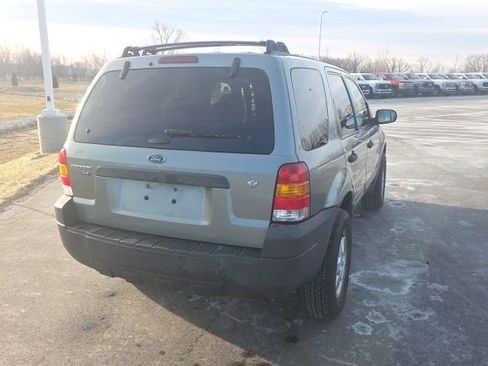Used 2006 Ford Escape XLT image 4